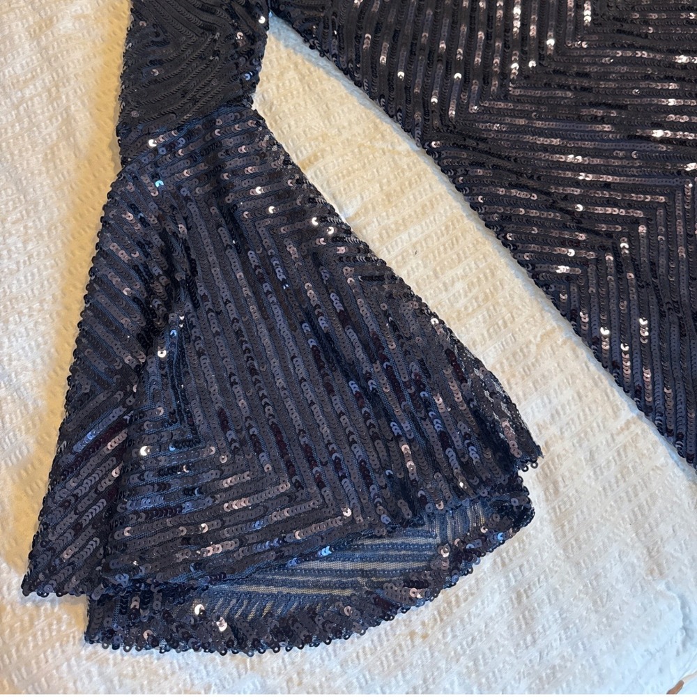 Altar'd State Dress Women Small Navy Sequin Bell Sleeve Chevron Mini NEW - Picture 8 of 9